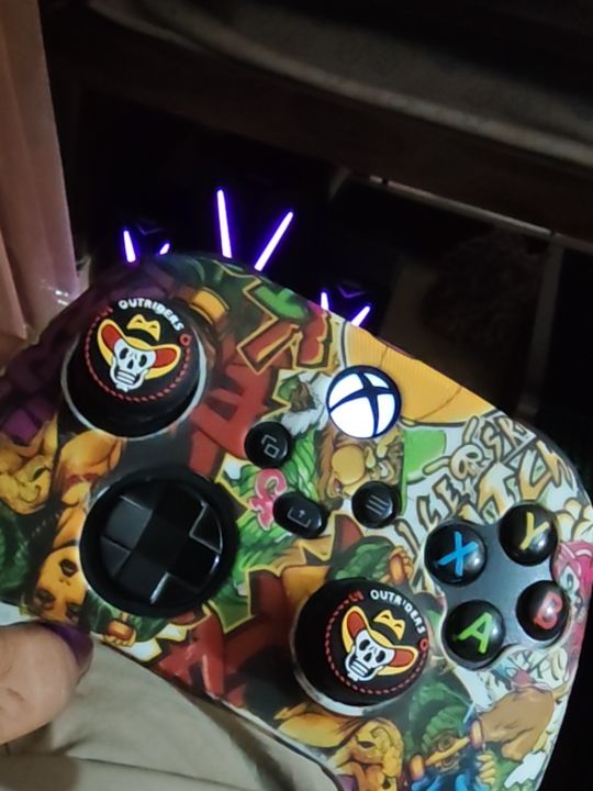 Pack%20of%202pc%20DualSense%205%20DualShock%204%20Xbox%20Controller%20Thumb%20Grip%20KeyCaps%20For%20PS4%20PS5%20XBox%20One%20Series%20X%20Controller%20Thumb%20Grips%20-%20Image%206