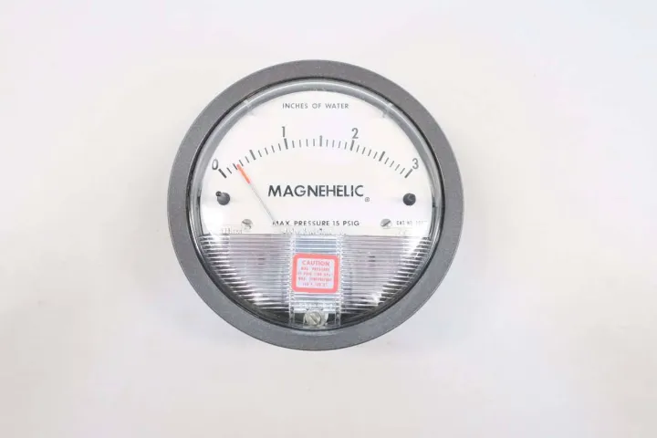 MAGNEHELIC%C2%AE%20DIFFERENTIAL%20PRESSURE%20GAUGES%20-%20Image%204