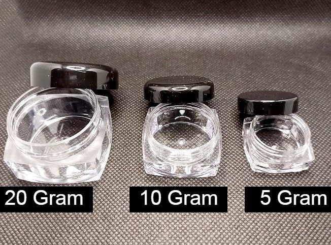 Pack%20of%2012%20Empty%20Cosmetic%20Containers%2010gram%20Black%20Cap%C2%A0With%20outer%20Acralic%20Box%20-%20Square%20Shape%20Mini%20Plastic%20Empty%20Bottle%20-%20Makeup%20Face%20Cream%20Pot%20Jar%20Refillable%20Cosmetic%20Sample%20Bottles%20-%20Image%204