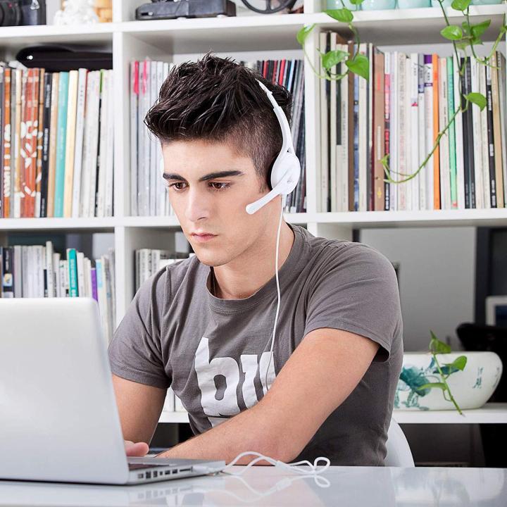 Edifier%20K550%20Single%20Plug%20Super-Light%20Computer%20Headphone%20for%20Communication%20Perfect%20for%20Call%20Center%20or%20Reception%20%7C%20The%20K550%20is%20the%20ideal%20communication%20headset%20for%20computer%20users%20who%20want%20a%20simple%20solution%20to%20having%20both%20audio%20and%20a%20microphone%20%7C%20Edifier%20K550%20-%20Image%2010