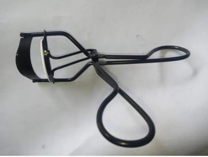 Eyelash%20Curler%20-%20Image%202