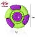Lululemon The fidget spinner features a unique design that combines the popular fidget spinner with a deformed design. This innovative concept sets it apart from other fingertip toys on the market. 