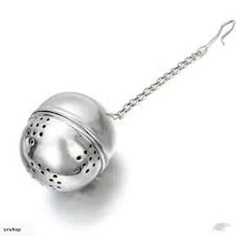 Spice,%20Herb,Tea%20and%20Seasoning%20Filter%20Ball%20with%20Hanging%20Hook%20Kitchen%20Tool%20-%20Image%204