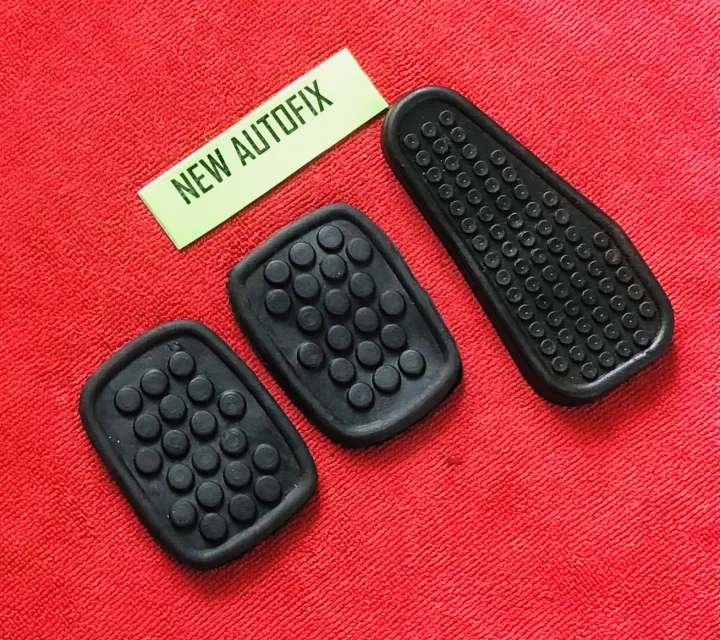 Daihatsu%20Coure%20Pedal%20rubbers%2003%20pcs%20-%20Image%203