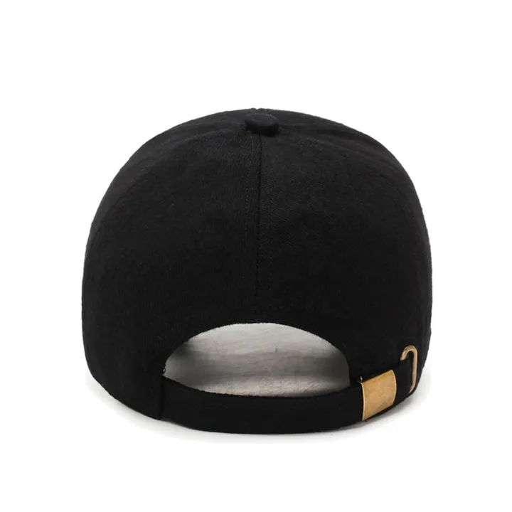 Plain%20Caps%20for%20Adults%20Sports%20Caps%20with%20Curved%20Brim%20Black%20Cap%20for%20Men%20with%20Adjustable%20Buckle%20on%20Back%20-%20Image%204