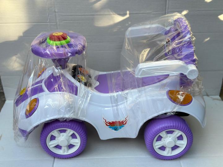 Mini%20Cooper%20Music%20&%20Horn%20Push%20Car%20For%20Kids%20Random%20Colors%20-%20Image%203