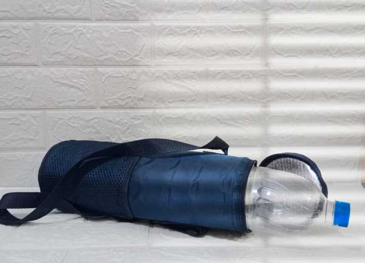 Insulated%20Water%20Bottles%20Cover%201.5Ltr%20to%20Keep%20Your%20Water%20Cold%20and%20Your%20Coffee%20Hot%20-%20Image%205