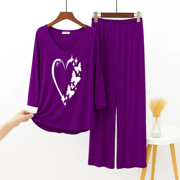 Full%20Sleeves%20N-ight%20Suit%20Shirt%20and%20Trousers%20For%20Women%20and%20Girls%20-%20Fashionable%20and%20Cool%20Women's%20Tracksuit%20-%20Image%203