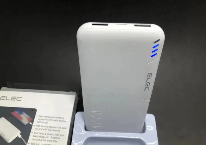 10000%20mAH%20Power%20Bank%20ELEC%20Power%20bank%20Dual%20USB%20Ports%20for%20smartphones%20FAST%20CHARGE-%20White%20-%20Image%209