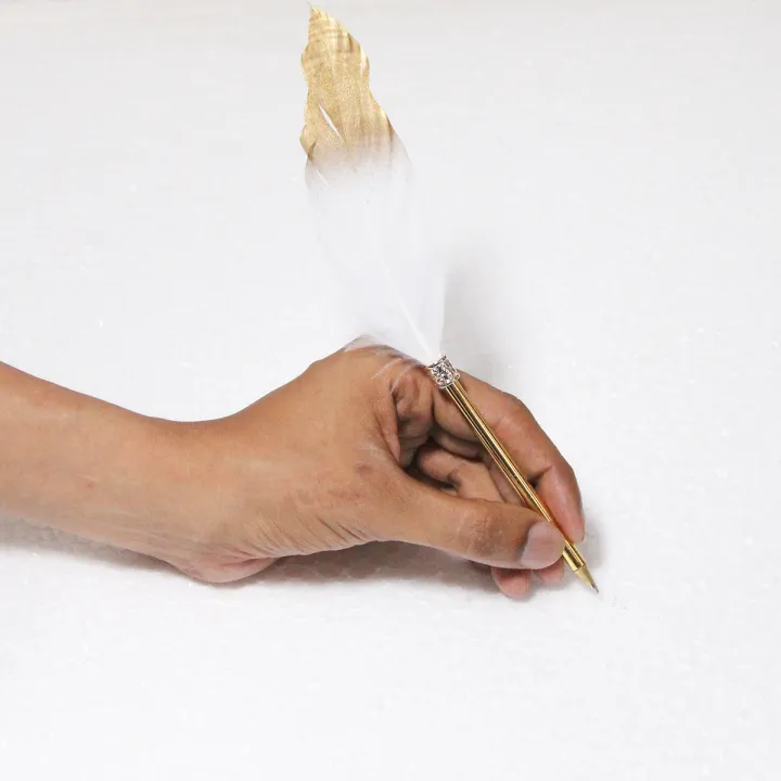Feather%20Signature%20Pen%20Collection%20%E2%80%93%20Elegant%20Green%20&%20Gold%20Feather%20Pen,%20Peacock%20Feather%20Pen,%20Remorui%20Feather%20Pen,%20Polymer%20Feather%20Pen%20for%20Calligraphy,%20Office,%20Home,%20Party%20&%20Signature%20Writing%20%E2%80%93%208%20Inch%20/%2020%20cm%20Premium%20Nature%20Feather%20Pens%20-%20Image%203