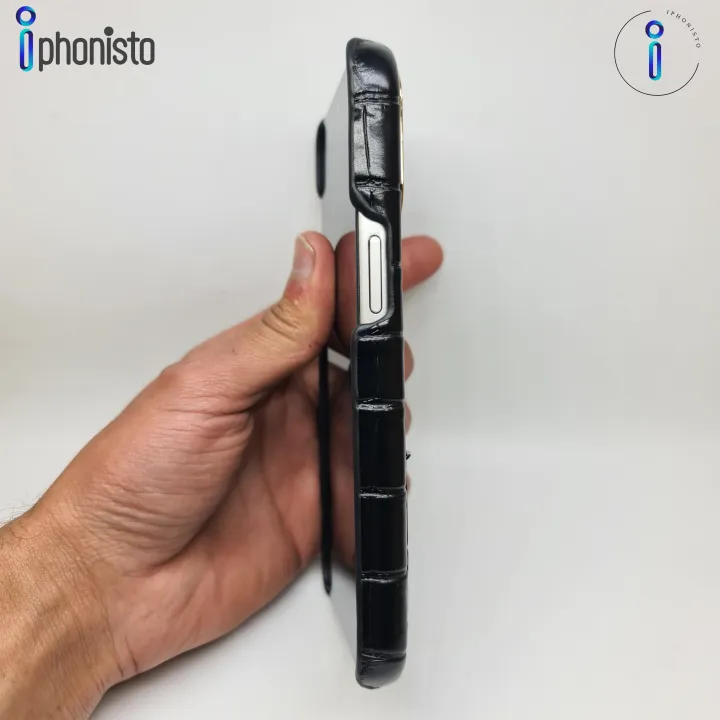 For%20iPhone%2015%20&%2015%20Plus%20Official%20Silicone%20and%20Leather%20Cases%20%20-%20Premium%20Quality%20Covers%20-%20Genuine%20iPhone%20Accessories%20-%20Image%206