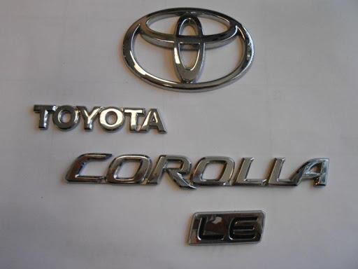TOYOTA%20COROLLA%202005%20Emblem%20Set%20(Car%20Logo)%20-%20Image%203