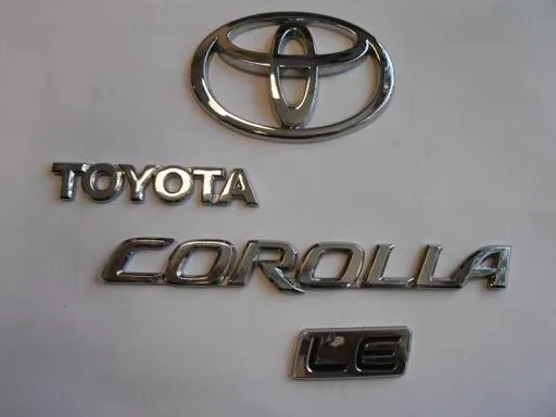 TOYOTA%20COROLLA%202005%20Emblem%20Set%20(Car%20Logo)%20-%20Image%203