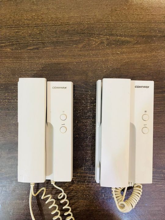 Commax%20Door%20phone%20-%20Intercom%20system%20-%202%20Indoor%20and%201%20Outdoor(Refurbnished)%20-%20Image%206