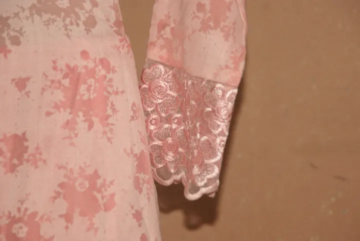 Pink%20stylish%20dress%20-%20Image%202