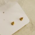 🌸 Elegant Black & White Flower Earrings 🌼✨ Golden Edge | Shiny Pearl Center 🤍🖤 Perfect for Every Day 🗓️ | Trendy, Chic & Classy 💫🎀 Gift-Ready 🎁 | Add Floral Glam to Any Look! 🌺💎. 