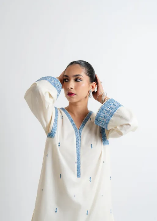 2-Piece%20Stitched%20Embroidered%20suit%202pcs%20Suit%20for%20women%20Stitched%20Off-White%20&%20Blue%20ready%20to%20wear%202%20pc%20dress%20-%20Image%202