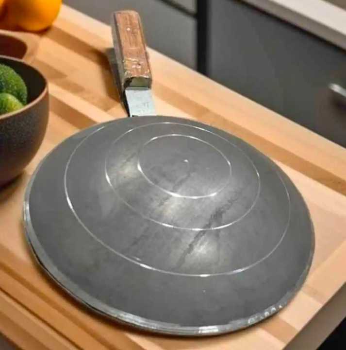 Ulta Tawa Iron Roti Chapati Maker With Wooden Handle Durable Quality Roti Tawa Kitchen Home Chapati Heavy Duty Flat Bread Phulka Roti Tawa Roomali Roti Chapati Phulka Cooking Cookware set Long Usage Frying Pan Metal Ulta Tawa
