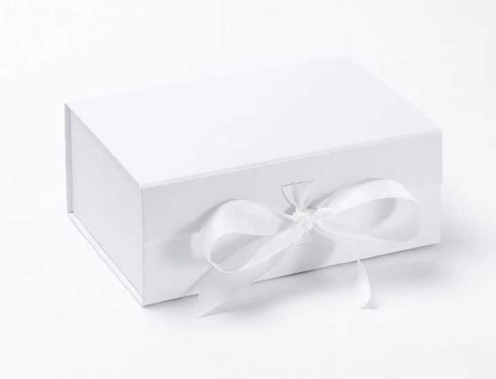 Gift%20Box%20for%20Gifting%20On%20Birthday,%20Anniversary%20etc%20With%20Shredded%20Paper%20Fillers%20FREE%20%7C%209%20by%207%20by%202%20inches%20discount%20price%20-%20Image%204