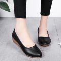 【ETOP】New arrivals korean fashion boots for women Women's Wedge Casual Round Head Pumps Wild Professional Work Shoes. 