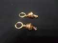 golden earrings with smart shape. 