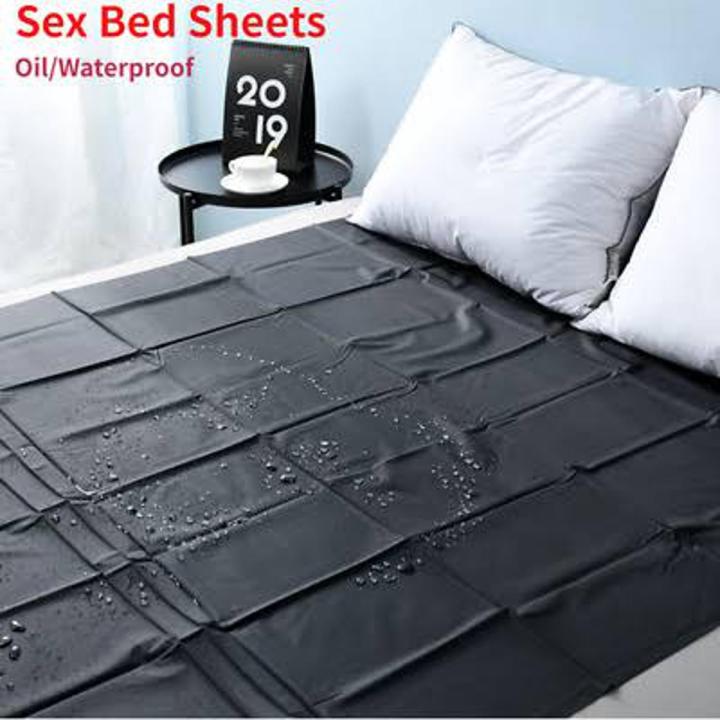 Oil/Waterproof Mattress Fitted Cover For Double Bed King Size (72x78 inches) (6x6.5 feet) Fitted Mattress Protector