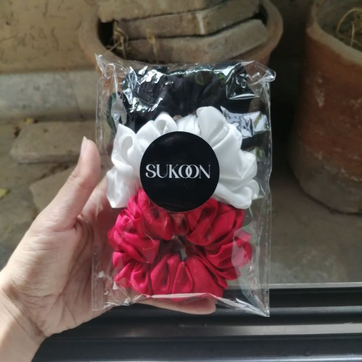 Silk%20Hair%20Scrunchies%20High%20Quality%20New%20Colors%20-%20Image%207