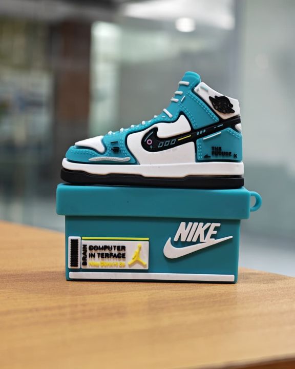 Sneaker%20Airpod%20Pro%20and%20Pro%202%20Case%20Cover%20Silicone%20Airpod%20Pro%20Case%203D%20Protective%20Case%20Cool%20Shoe%20Case%20with%20Keyring%20-%20Image%2010