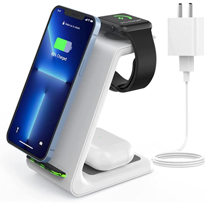 Wireless Charging Stand, GEEKERA 3 in 1 Wireless Charger Dock Station for Apple Watch 7 6 SE 5 4 3 2, Airpods 2/Pro, iPhone 13Pro Max/13 Pro/13/12/12 Pro/12 Pro Max/Qi-Certified Phones White