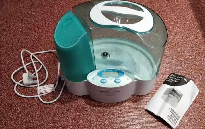 Bionaire%20Warm%20Mist%20Humidifier%20with%20Microban%20Anti-microbial%20Protection%207.5L%20Tank%20Capacity%20(Made%20in%20UK)%20(Product%20Comes%20in%20Grey%20Packing%20Box)%20-%20Image%203