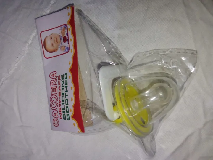Camera%20Soother%20-%20Pacifier%20-%20Soother%20with%20Cap%20-%20-%20Image%203