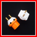 2Pcs 2 Pin Parallel Adapter with Light/Bulb Holder and Plug Socket, Multicolour - Variation B22 Pin Type. 