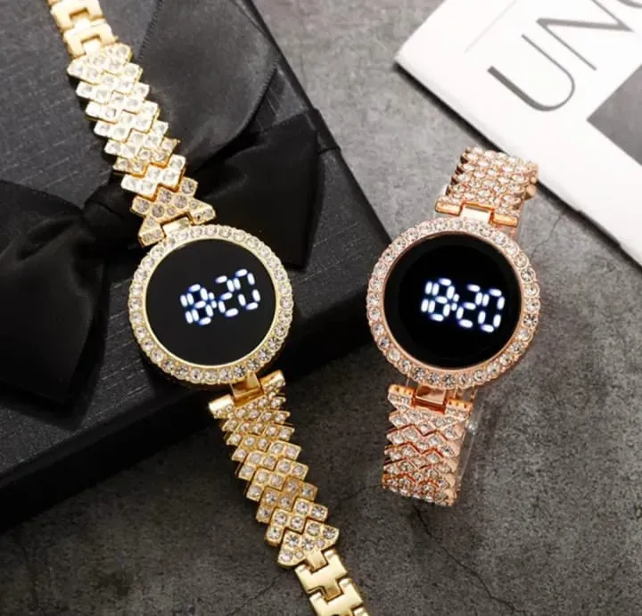 Diamond%20Digital%20Touch%20Screen%20LED%20Watch%20For%20Girls%20With%20Bracelet%20-%20Wrist%20Watches%20in%20Round%20and%20Square%20Dial%20For%20Women's%20With%20Diamond%20Stainless%20Steel%20Chain%20-%20Ladies%20Silver%20Jewellery%20Watches%20-%20Image%2010