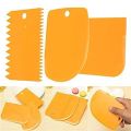 3 Pcs Set Plastic Dough Bench Scraper Cake Cutter, Chopper, Smoother Icing Fondant Cake Decorating Pastry Baking Tool. 