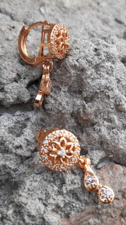 1%20carat%20gold%20earrings%20for%20girls%20and%20women%20-%20Image%202