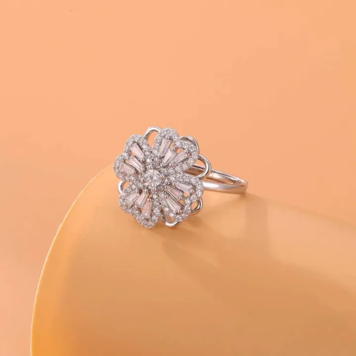 Elegant%20Crystal%20Flower%20Spinning%20Ring%20with%20Diamond%20Accents,%20Adjustable%20Size,%20Women's%20Fashion%20Jewelry%20-%20Image%203