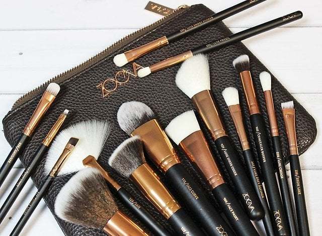 Zoeva 15 Pieces Makeup Brushes With Pouch