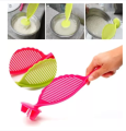 Random Color Plastic Kitchen Rice Bean Washer and Cleaner Colander Practical Plastic Sieve Strainer Kitchen Tool, Strainer With Handle For Rice, Beans, Fruits and Vegetables. 