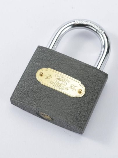 Heavy%20Duty%20China%20Padlock%20-%20Taala%20%202.5''%2063mm%20with%203%20keys%20(Golden%20or%20Black)%20-%20Image%203
