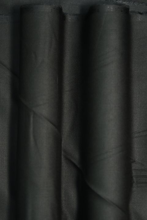 Zain%20G%20Wool%20Unstitched%20Fabric%20%E2%80%93%20Premium%20Soft%20&%20Warm%20Winter%20Suiting%20for%20Men%20-%20Image%202