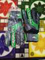 Penalty Goal keeper Finger Hand Protection Children Football Soccer Goalkeeper Goalie Gloves. 