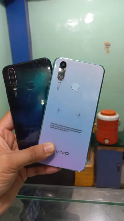 Vivo%20Y17%204GB%20RAM%20128GB%20ROM%20With%20Triple%20Camera%20PTA%20Offcailly%20Approved%20(Only%20Charger,%20No%20Box%20)%20-%20Image%203