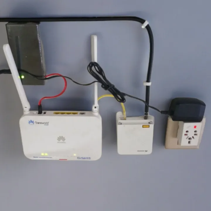 WiFi%20Router%20UPS%20Power%20Bank%2012%20Volts%201A%201.5A%20Tp%20Link%20Tenda%20PTCL%20Fiber%2012v%20Router%20-%20Image%204