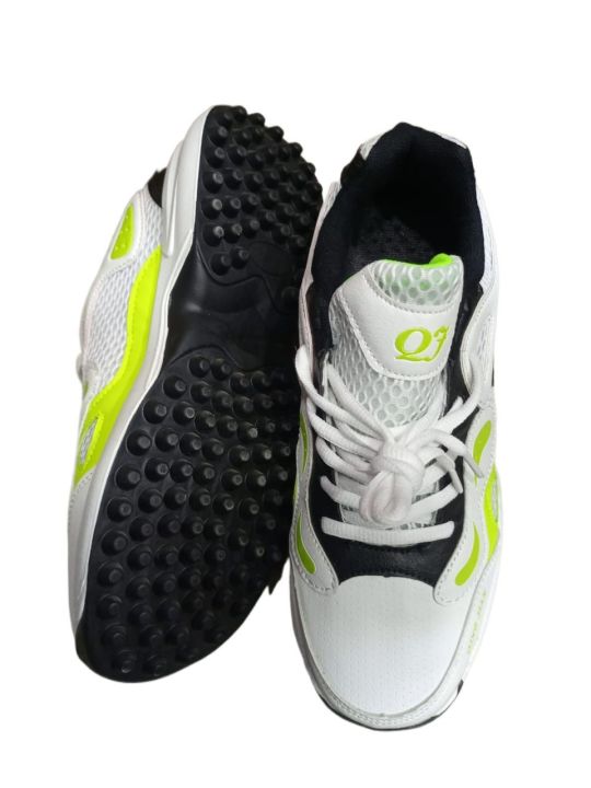 Cricket fashion gripper shoes