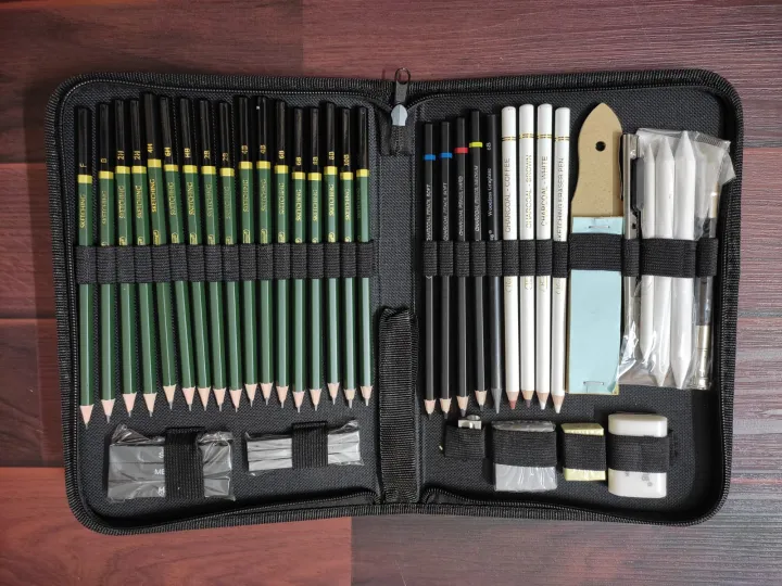 Keep_Smiling%20Sketch%20Drawing%20Set,%20Sketching%20Kit%20For%20Artist%20Of%2042%20Pcs%20-%20Image%202