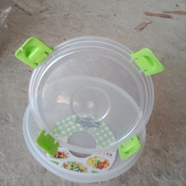 Large%20Size%20%20Plastic%20Storage%20Box%20with%20Airtight%20Locking%20Clips%20-%20Beautiful%20Design,%20Freezer%20Safe,%20BPA%20Free%20-%20Image%204