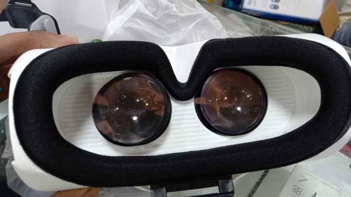 BOBOVR%20Z4%203D%20VR%20Glasses%20Virtual%20Reality%20Headset%20VR%20Glasses%20for%20iPhone%207%208%20Plus%20-%20Image%202