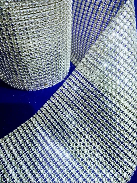 Silver%20Gold%2036%20/%2072%20Inches%20Cuttable%20Plastic%20Hollow%20Mesh%20Lace%20%E2%80%93%20Flexible%20DIY%20Craft%20Trim%20for%20Decorations%20&%20Projects%20-%20Image%207