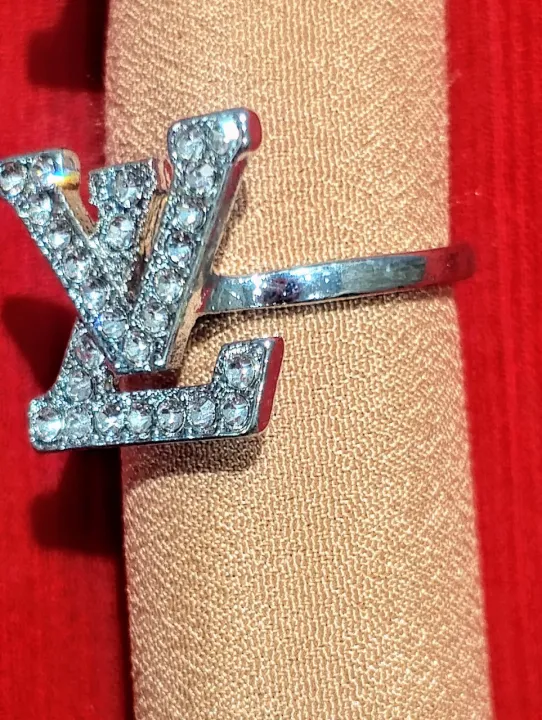Premium%20Luxury%20Gold-Silver%20Plated%20Zircon%20Ring%20for%20Women%20%E2%80%93%20Elegant%20Attractive%20Engagement%20&%20Party%20Ring%20-%20Image%2010