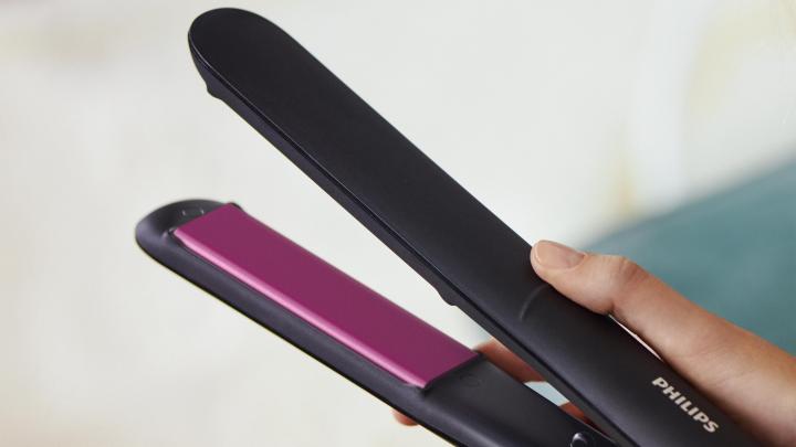 Philips%20Hair%20Straightener%20BHS375/03%20Women's%20Flat%20Iron%20Styler%20for%20All%20Hair%20Types%20Ceramic%20Coating%20Fast%20Heat%20up%20-%20Image%203
